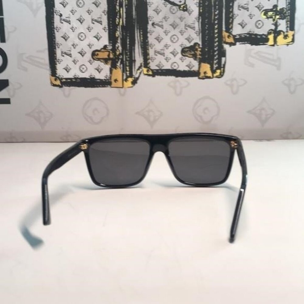 New ✨ Authentic Gucci GG0748S 001 Sunglasses – Black Frame, Grey Lenses ✨ - Picture 7 of 12